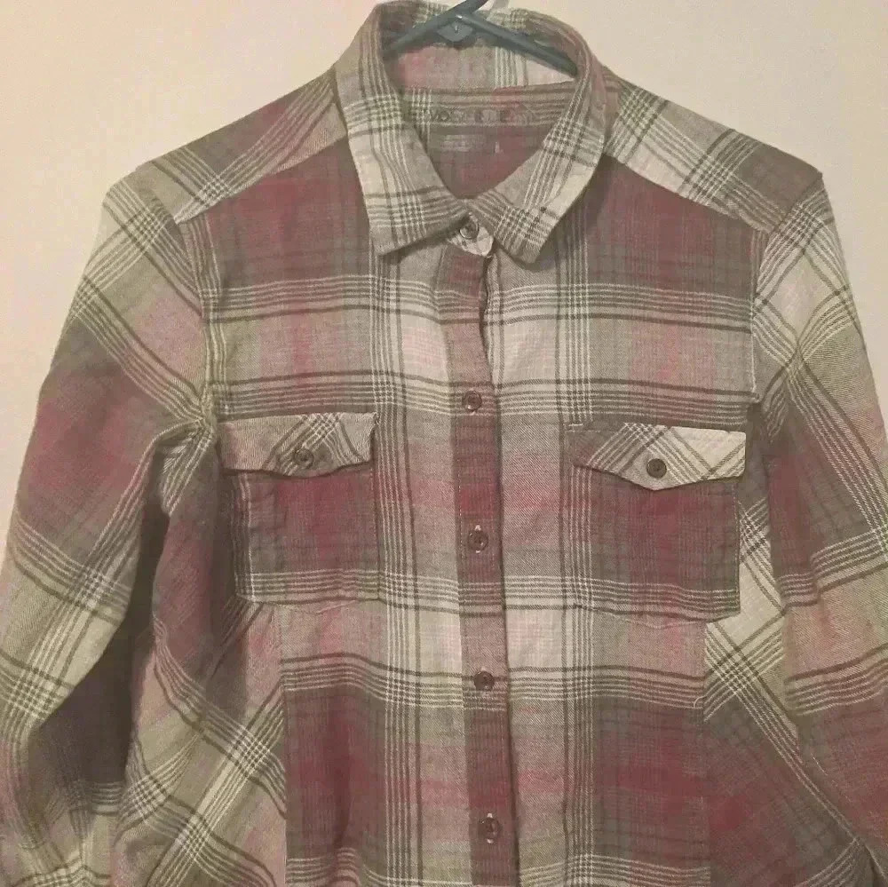 Wolverine Flannel Button Down Size Large EUC - image 3
